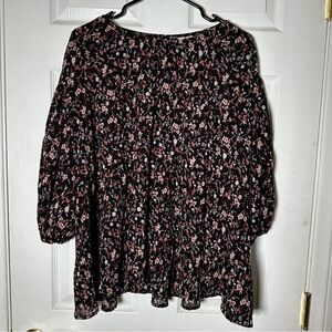 Daisy Fuentes Black and Pink Floral Blouse